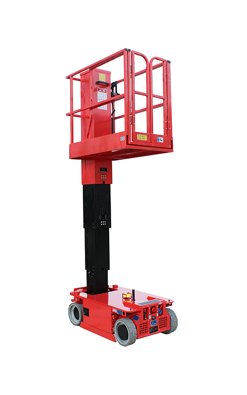 Self propelled sleeve type aerial work platform