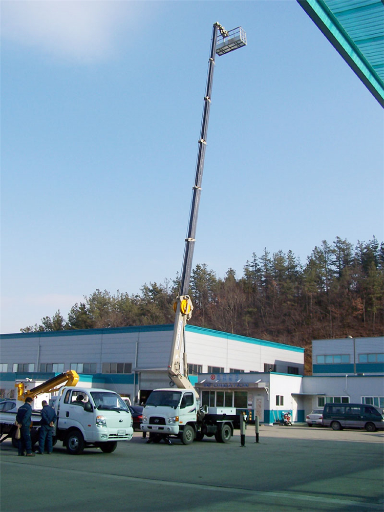Aerial work truck